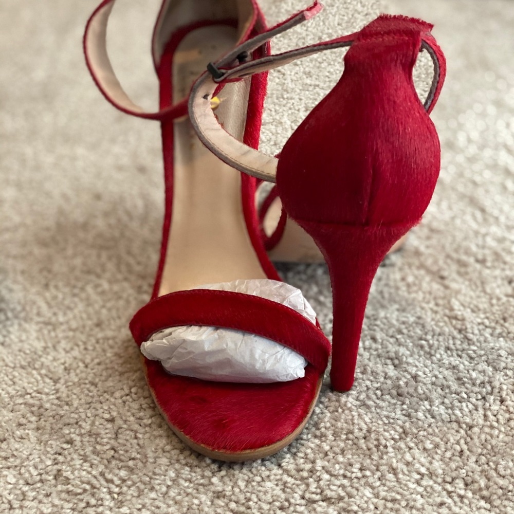 Heels - Picture 2 of 3